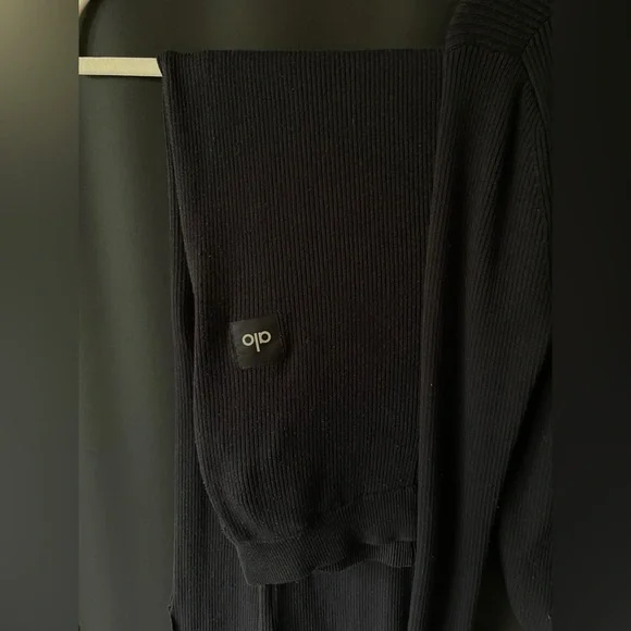 ALO Yoga Black Ribbed Cardigan - Picture 7 of 13